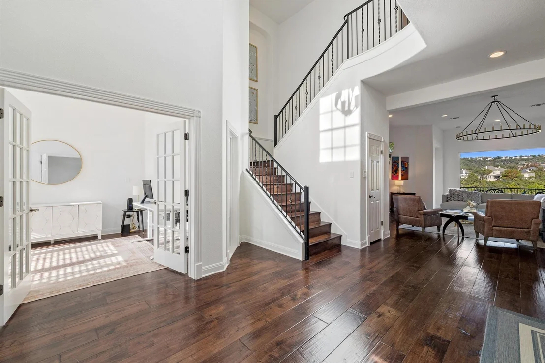 Photo of 3833 River Place BLVD