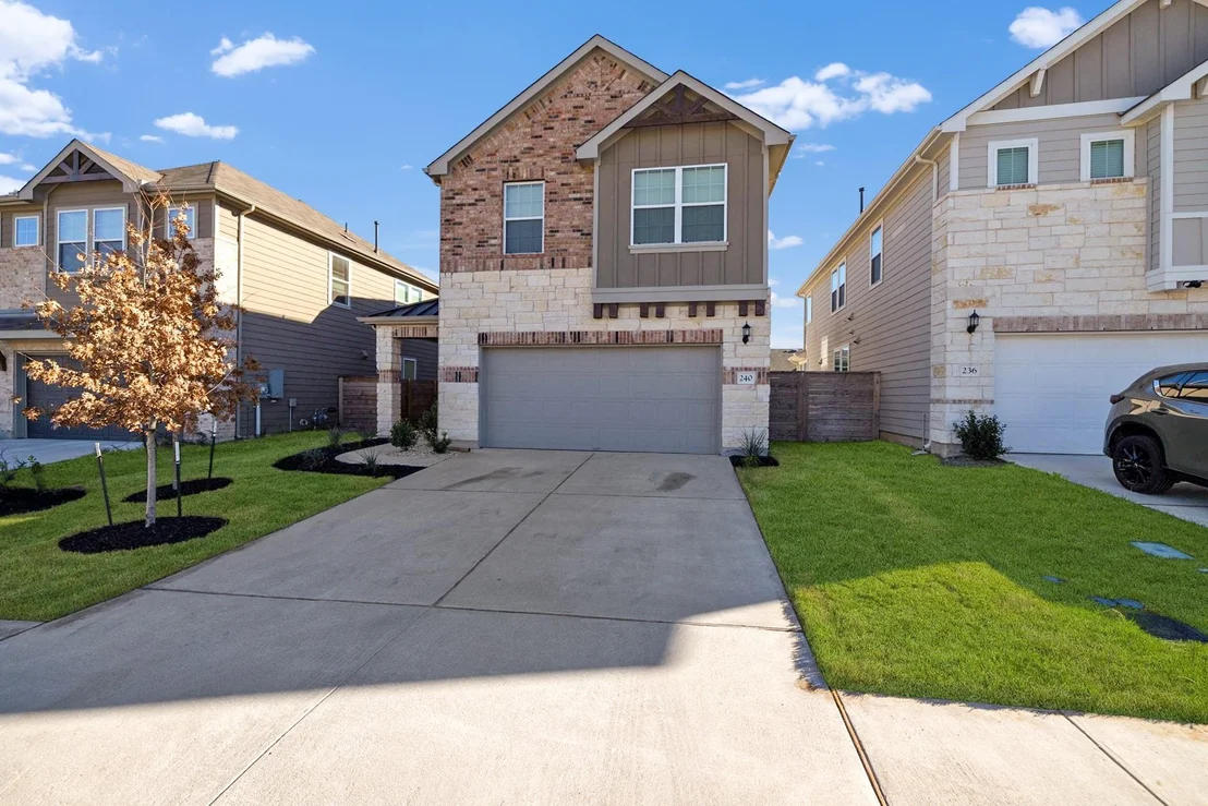 Photo of 240 Harbors LN