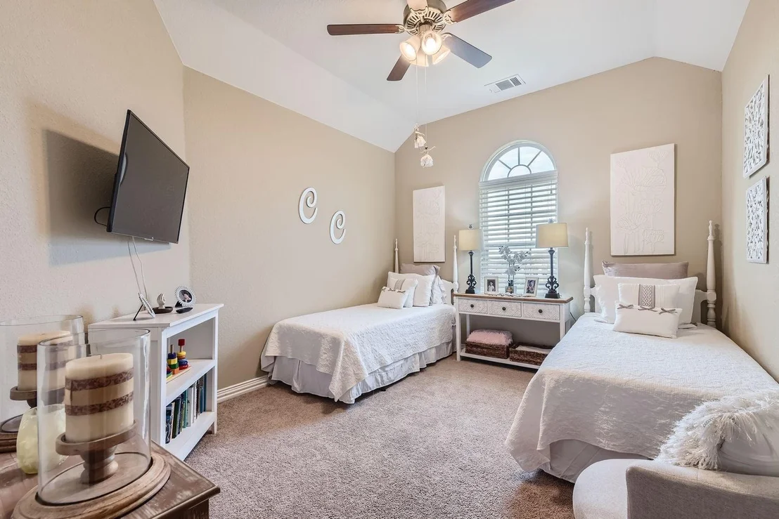 Photo of 491 Betony LOOP