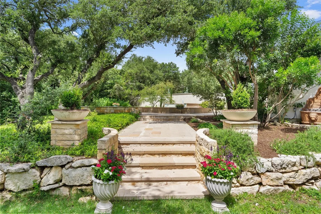 Photo of 3735 Lost Creek BLVD