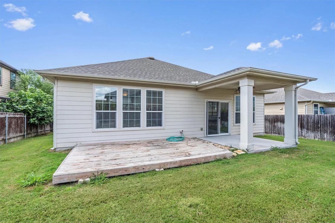 Photo of 200 Apricot DR