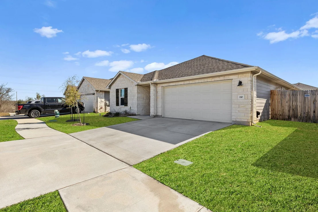 Photo of 110 Greenspire Downs DR