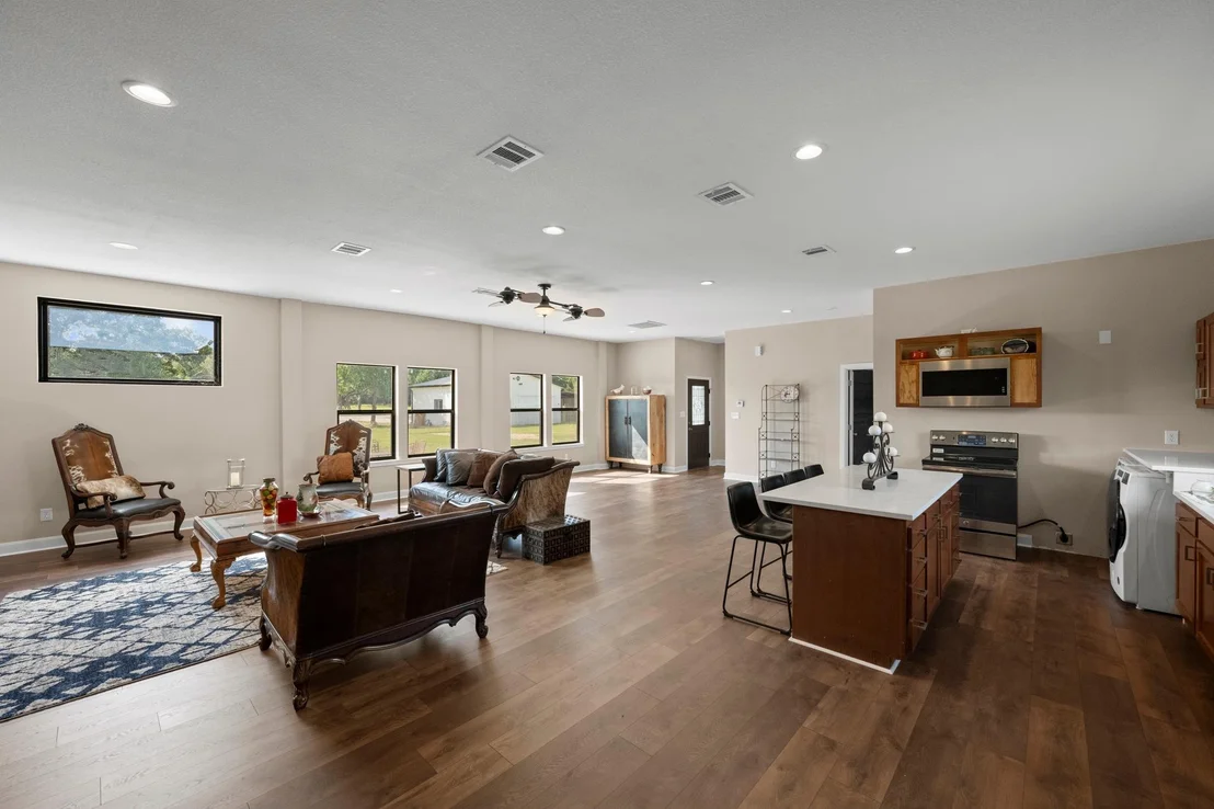 Photo of 408 Mesa Oaks RD