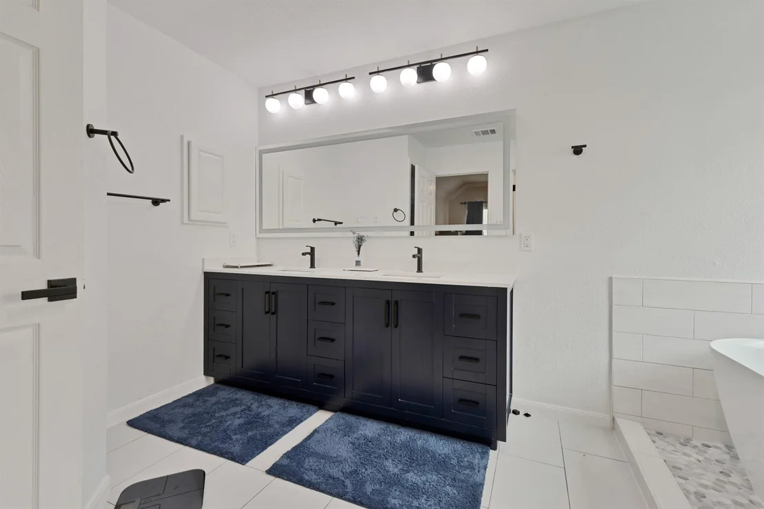 Photo of 13126 Troops TRL