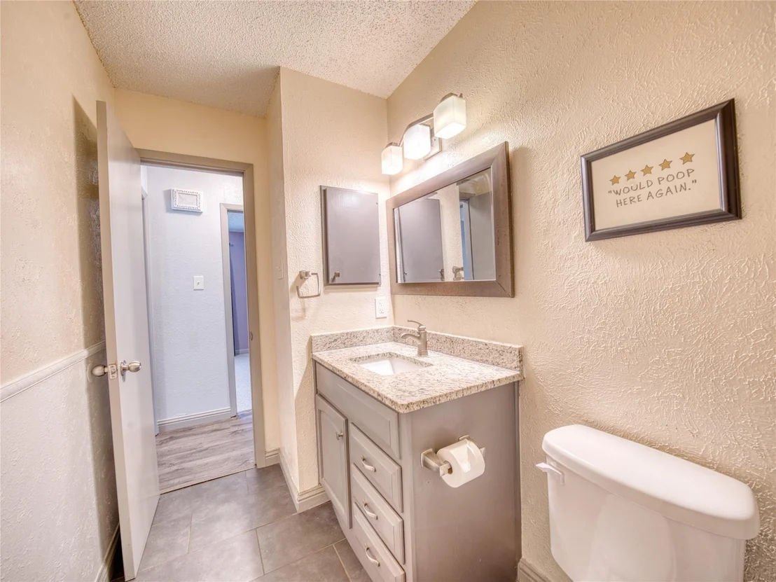 Photo of 1009 Green Meadow DR