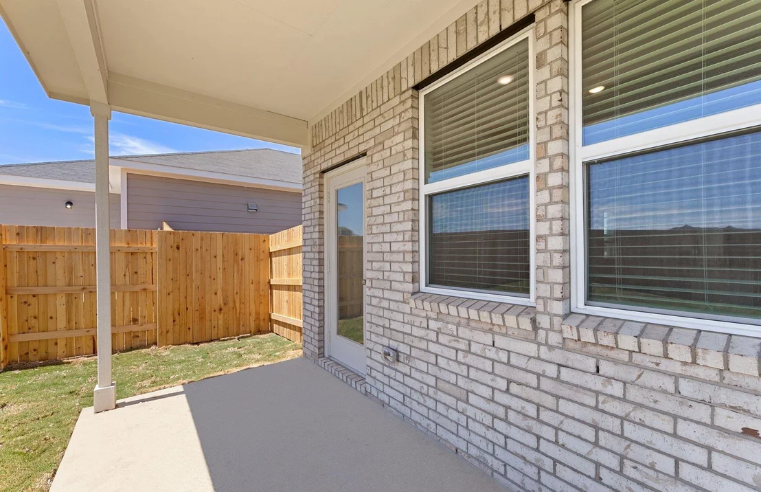 Photo of 664 Rubber Tree WAY