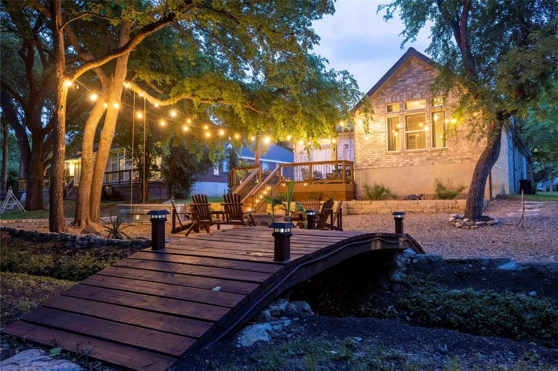 Photo of 301 Gann ST