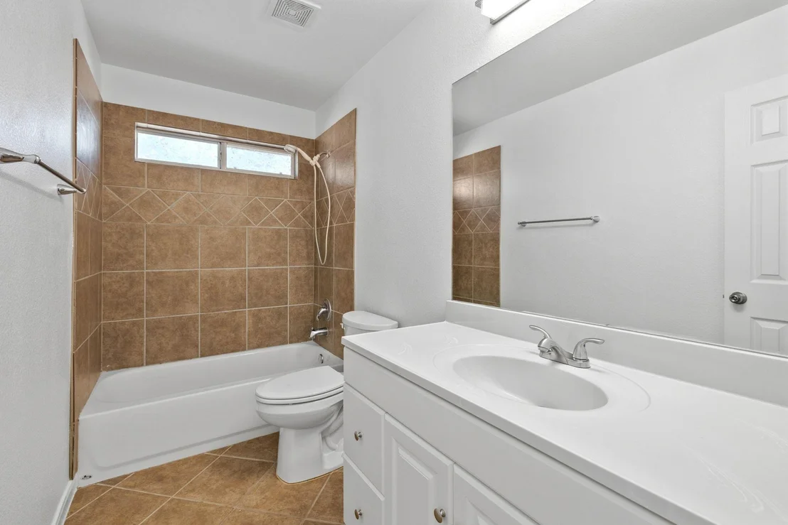 Photo of 21518 Horseshoe LOOP