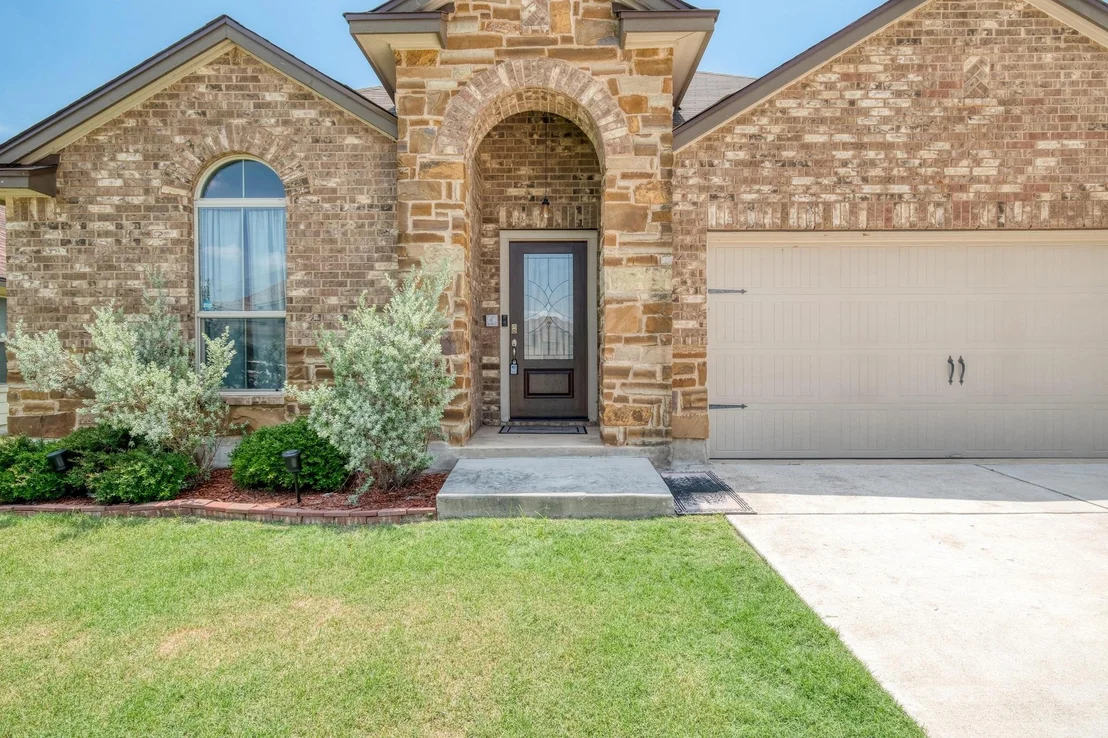 Photo of 125 Lillian DR