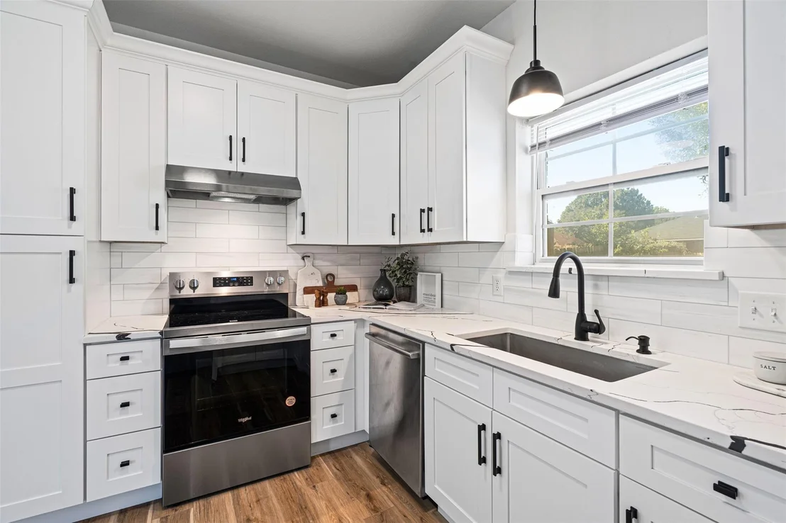 Photo of 419 Bentwood DR