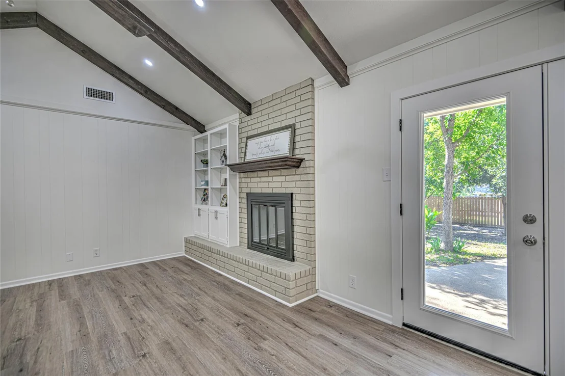 Photo of 3110 Hemlock BLVD