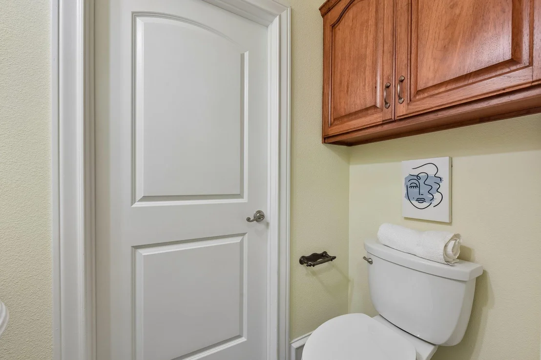 Photo of 1915 Oak Forest DR