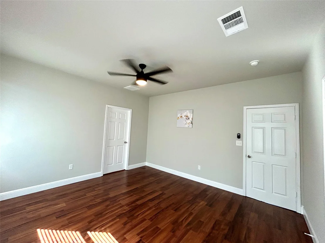 Photo of 3805 E Us-290 Highway E