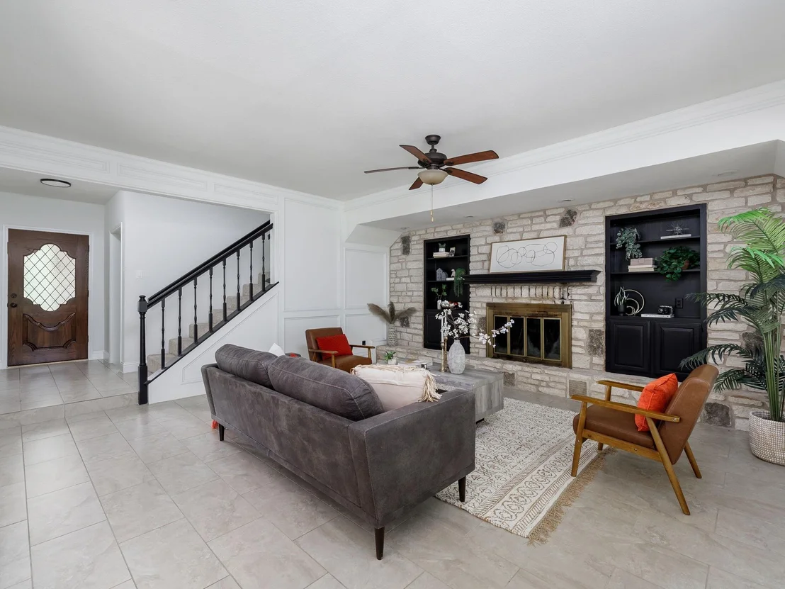 Photo of 9305 Rolling Oaks TRL