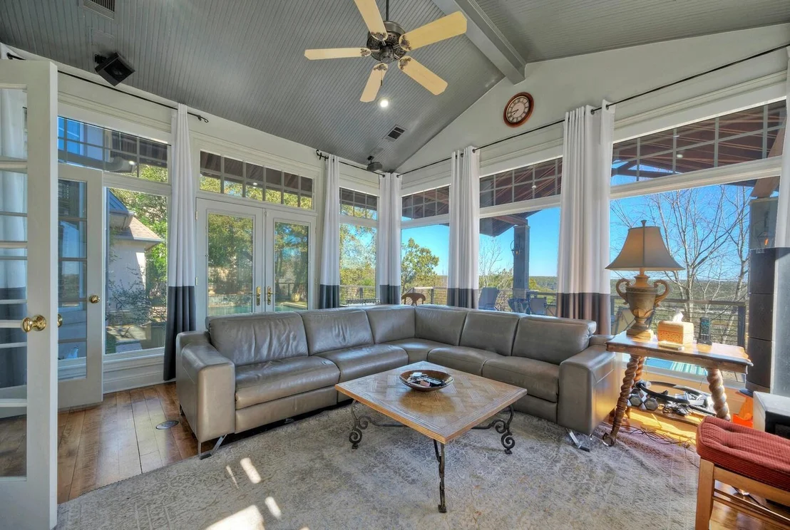Photo of 9100 BELL MOUNTAIN DR