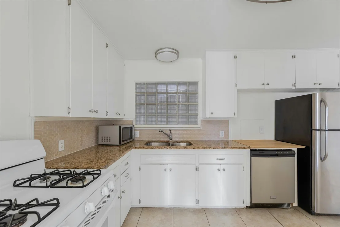 Photo of 6401 Kenilworth DR