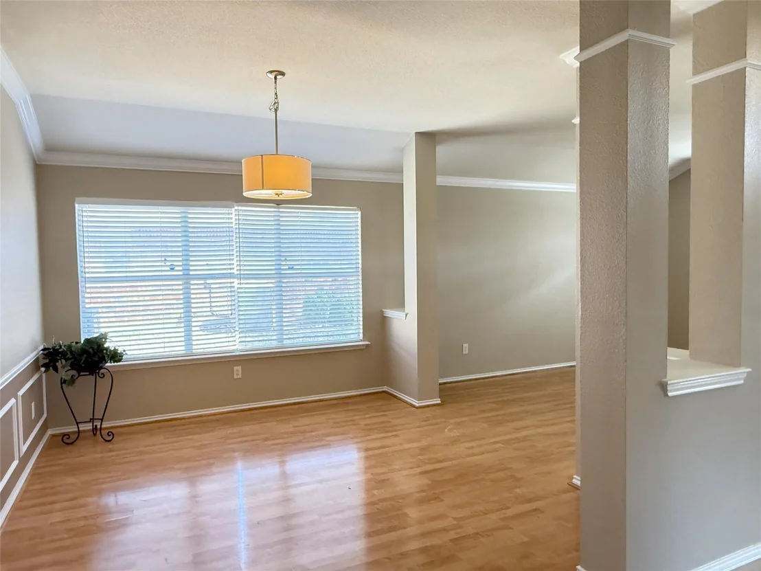 Photo of 2110 Thunderbird DR