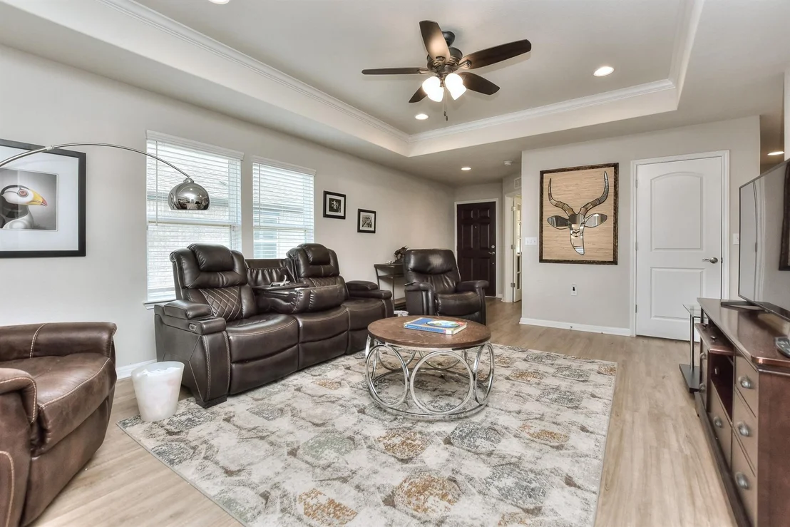 Photo of 223 Comal LN