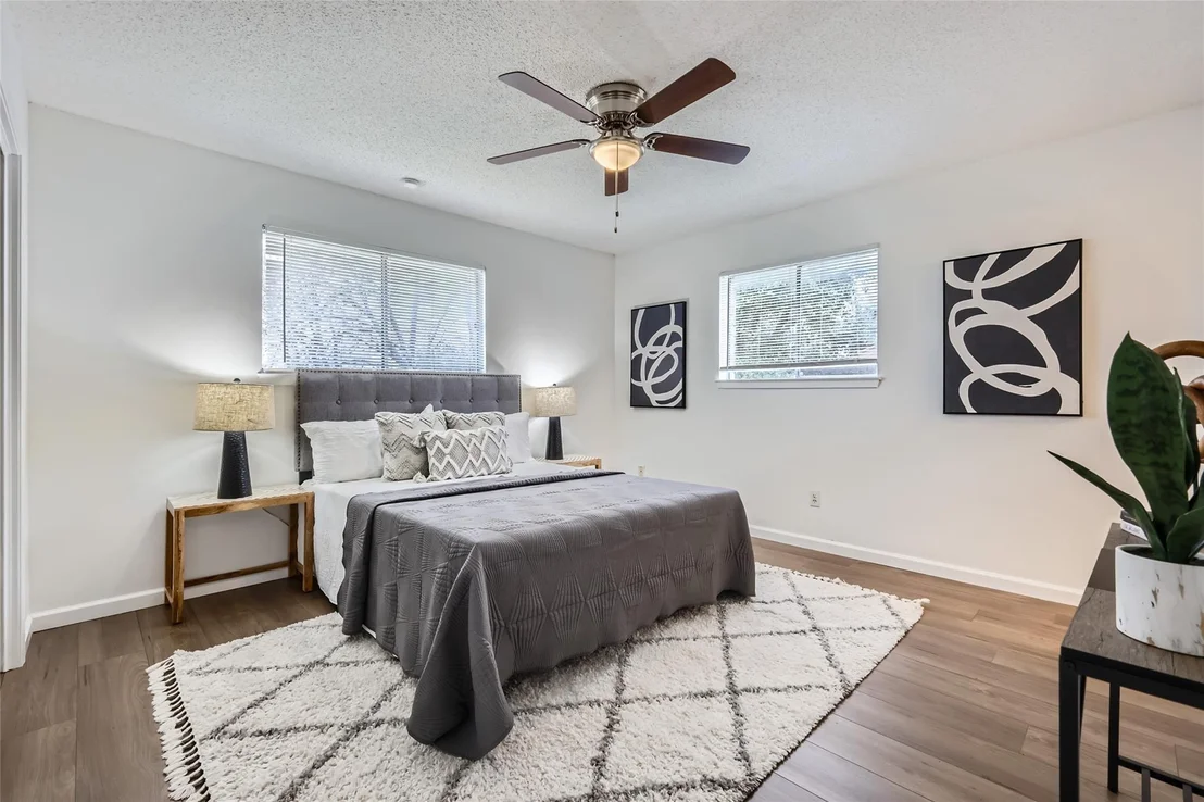 Photo of 1602 Parkview LN
