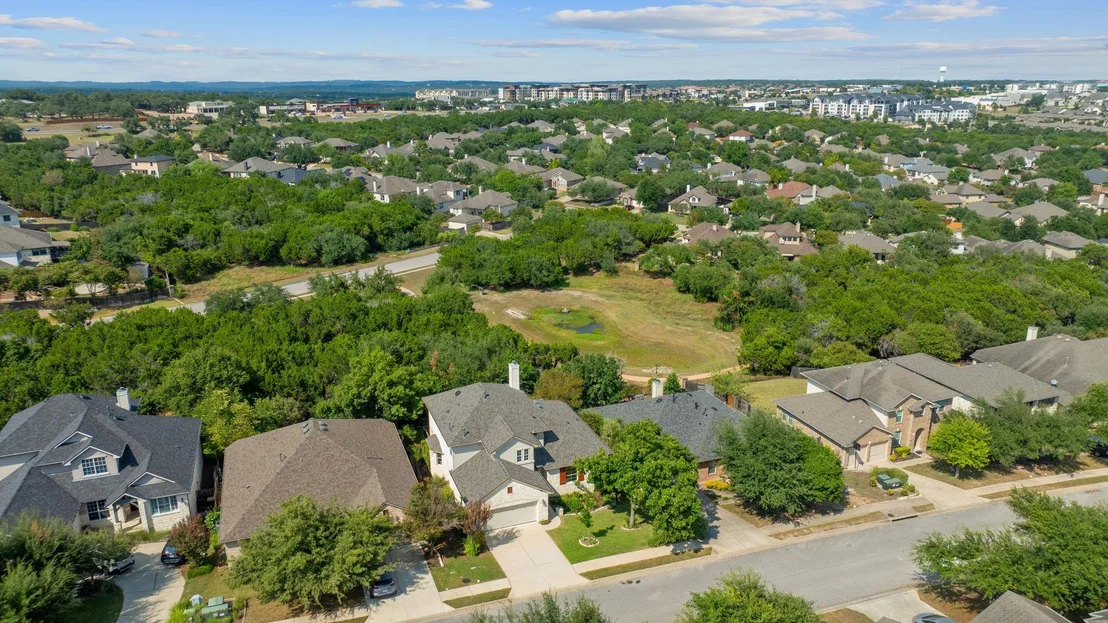 Photo of 220 Canterbury DR
