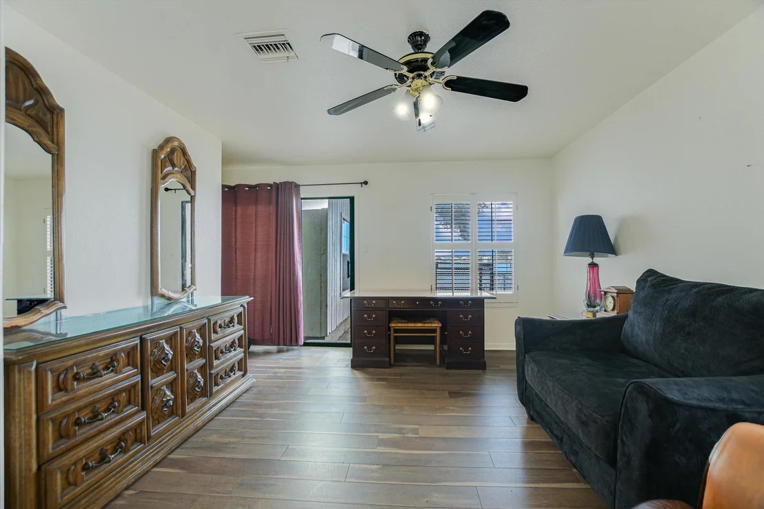 Photo of 1018 Impala DR