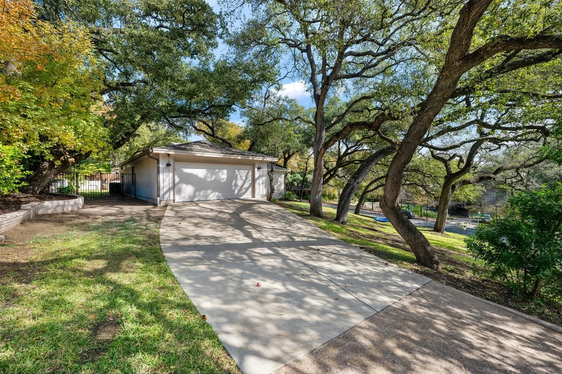 Photo of 4200 Edgemont DR