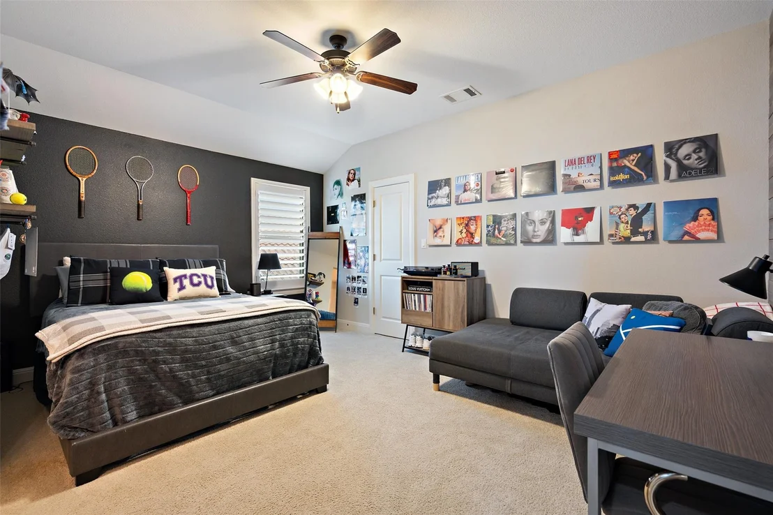 Photo of 408 Prosecco PL