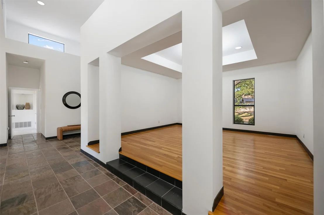 Photo of 8404 Lone Mesa