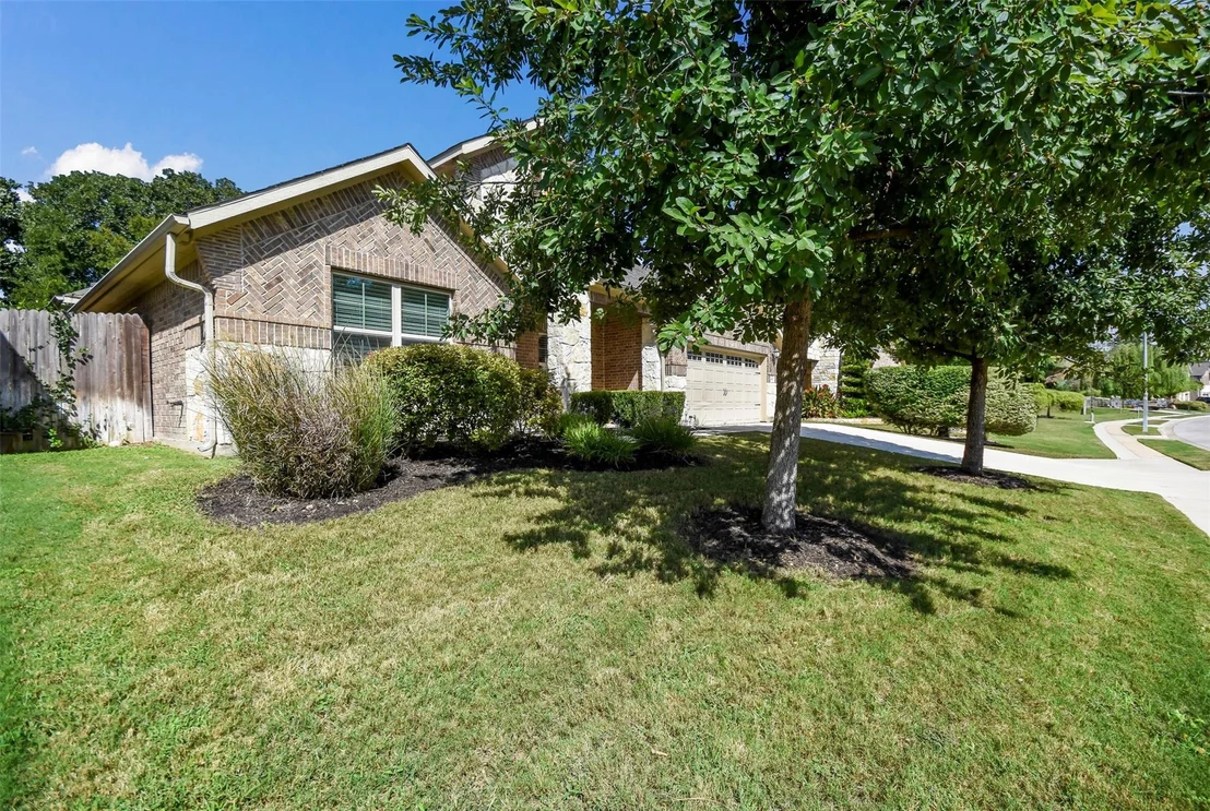 Photo of 2427 Centennial LOOP