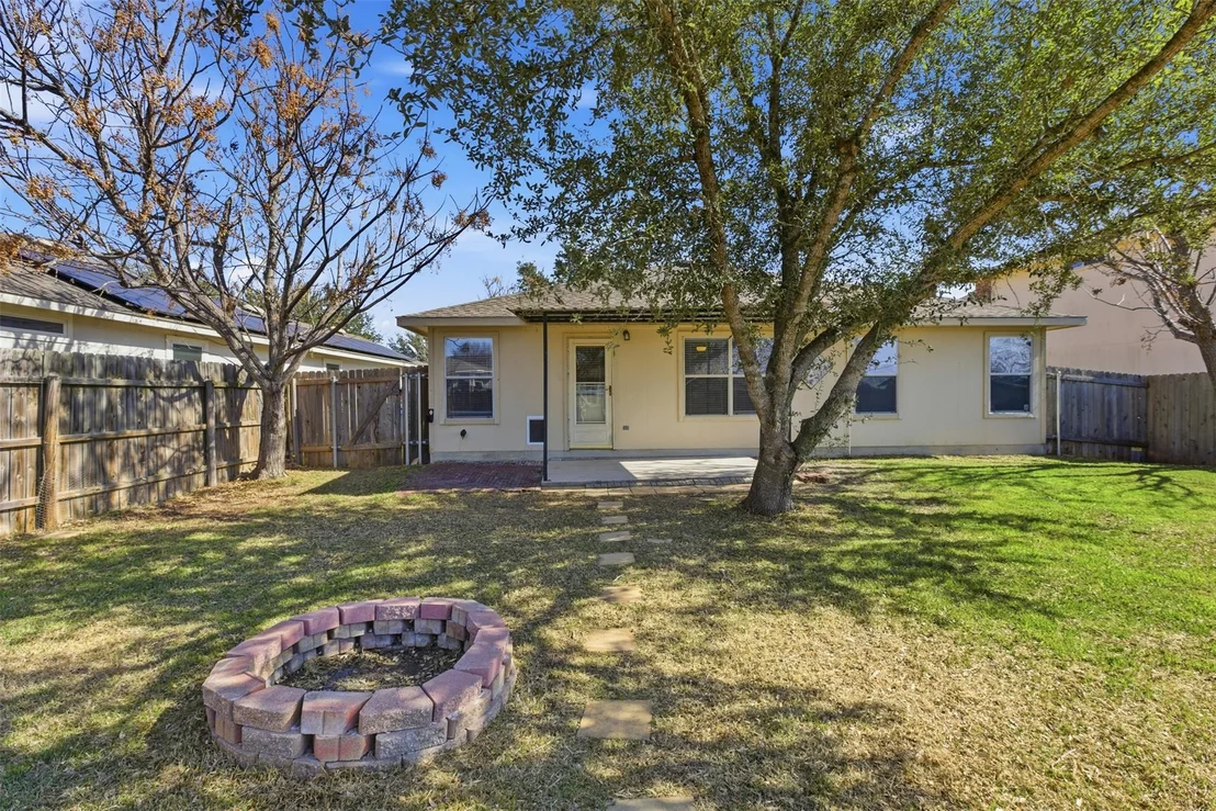 Photo of 709 Lavaca LOOP