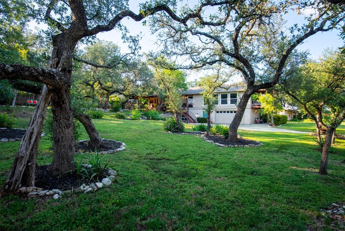 Photo of 5504 Lands End ST