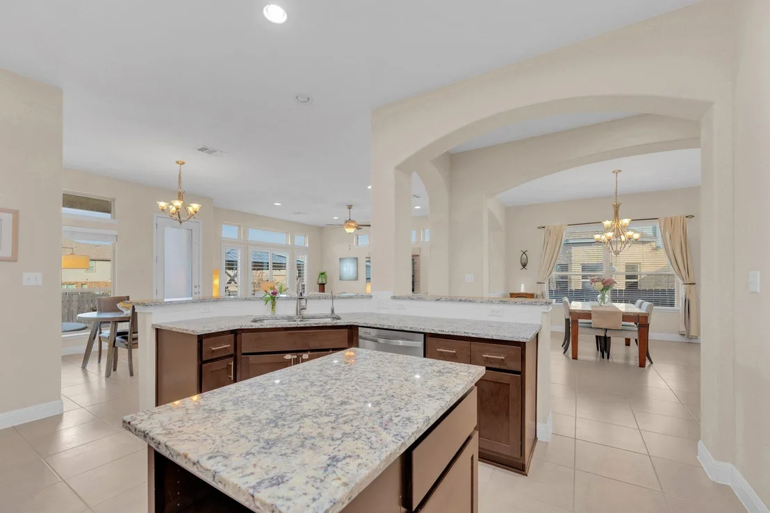 Photo of 712 Carillion DR