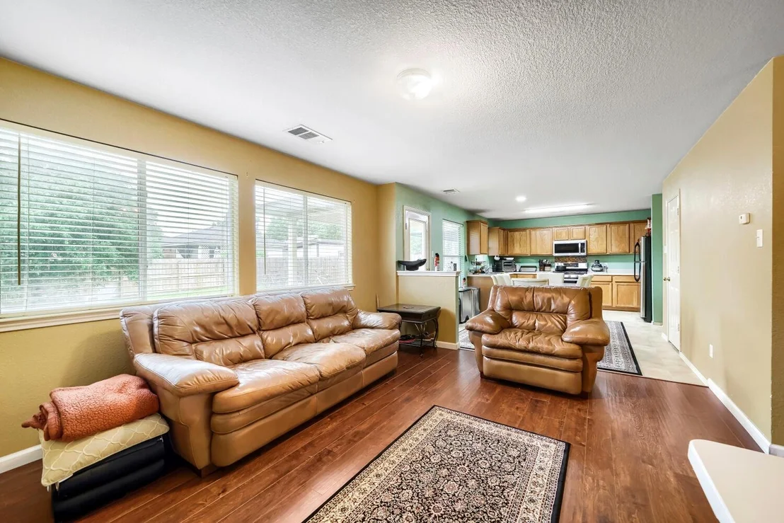 Photo of 1017 Coronation WAY
