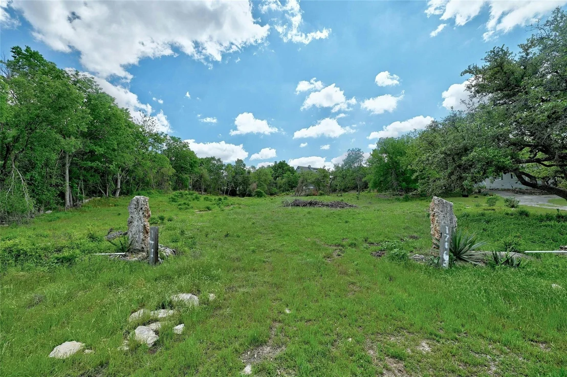 Photo of 5008 Serrano TRL