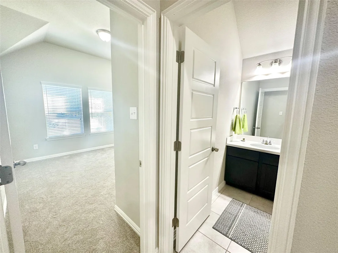 Photo of 1017 Hillrose DR