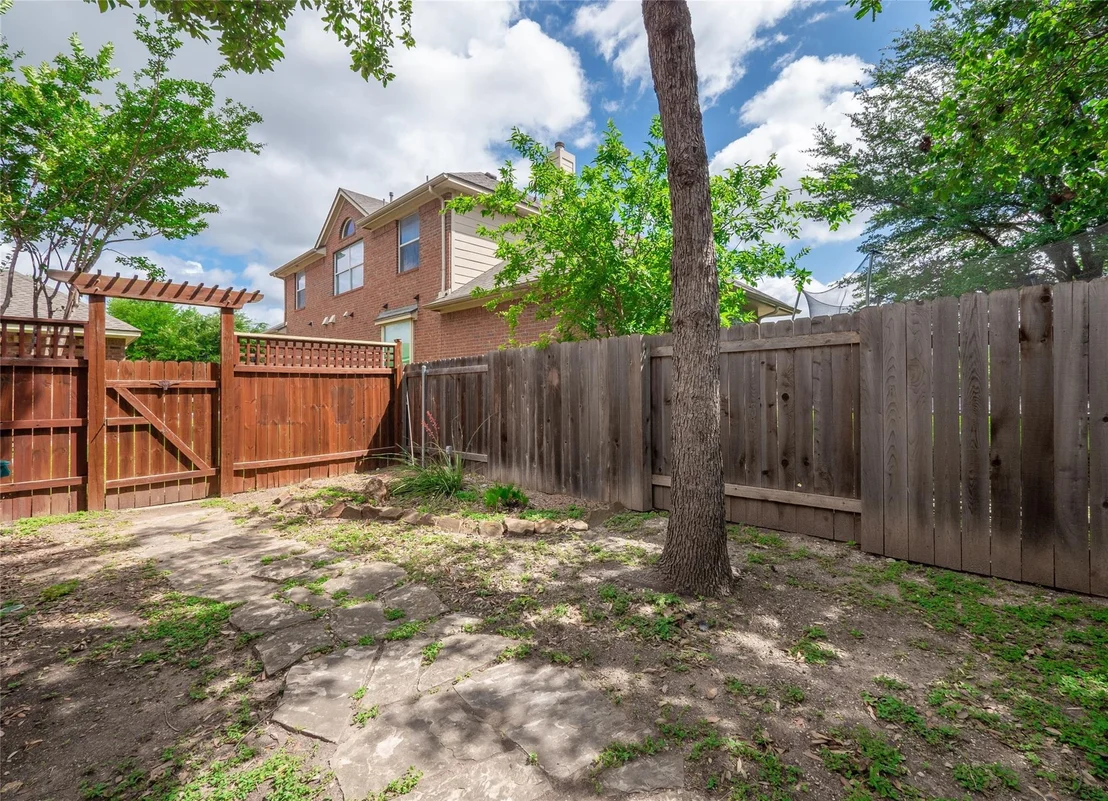 Photo of 2913 Clinton PL