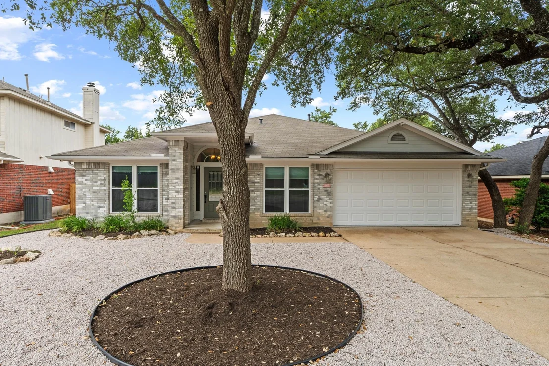 Photo of 1402 Highland DR