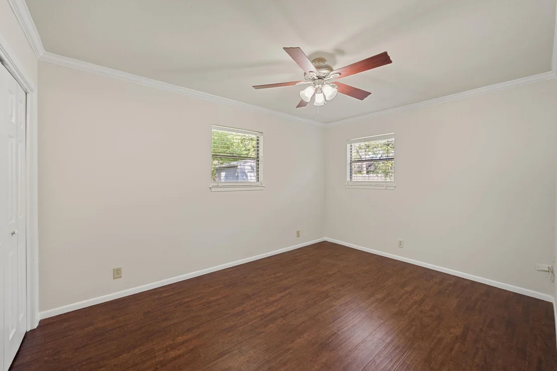 Photo of 2702 Parker DR