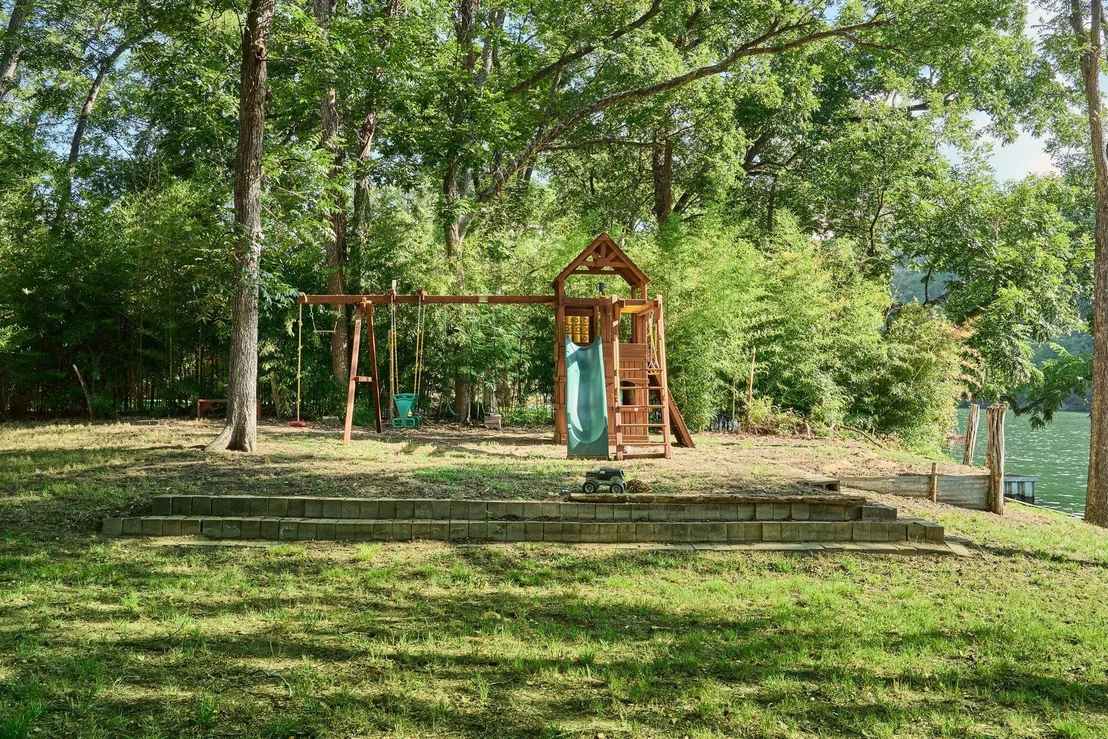 Photo of 2701 River Hills RD