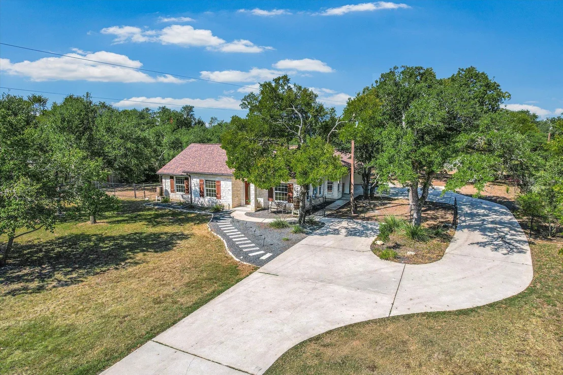 Photo of 707 Royal LN