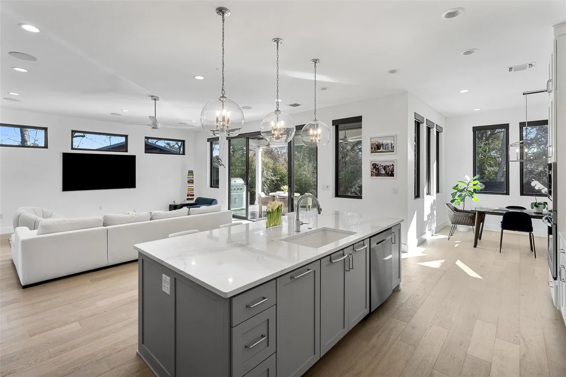 Photo of 1101 Emerald Forest CV