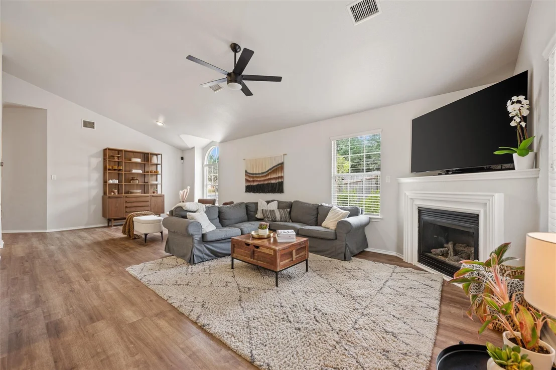 Photo of 3112 Lynnbrook DR