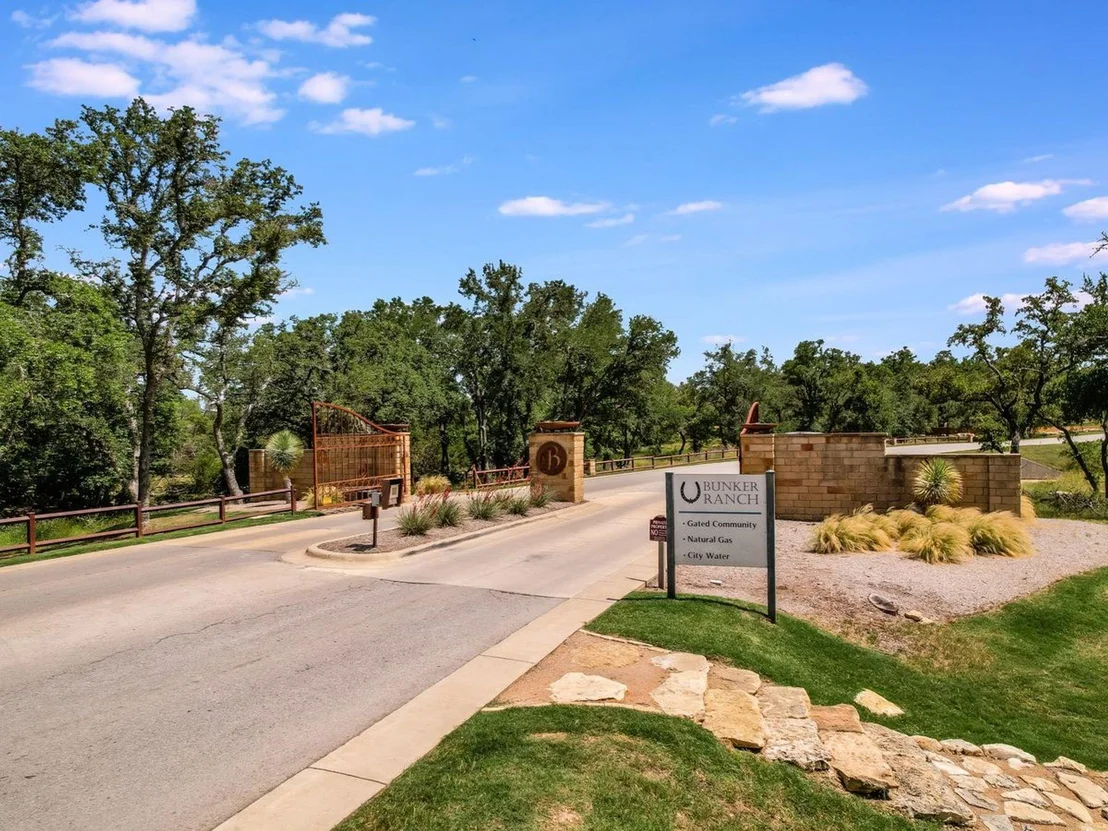 Photo of 850 Bunker Ranch BLVD