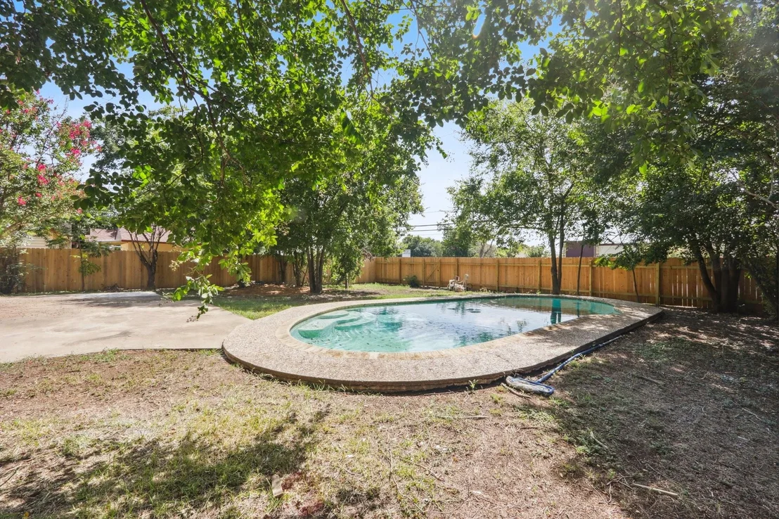 Photo of 9807 Kendal DR