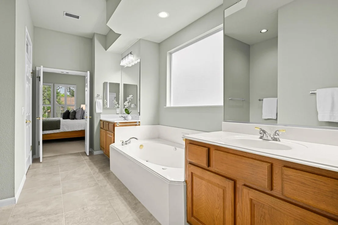 Photo of 112 Hill Country DR
