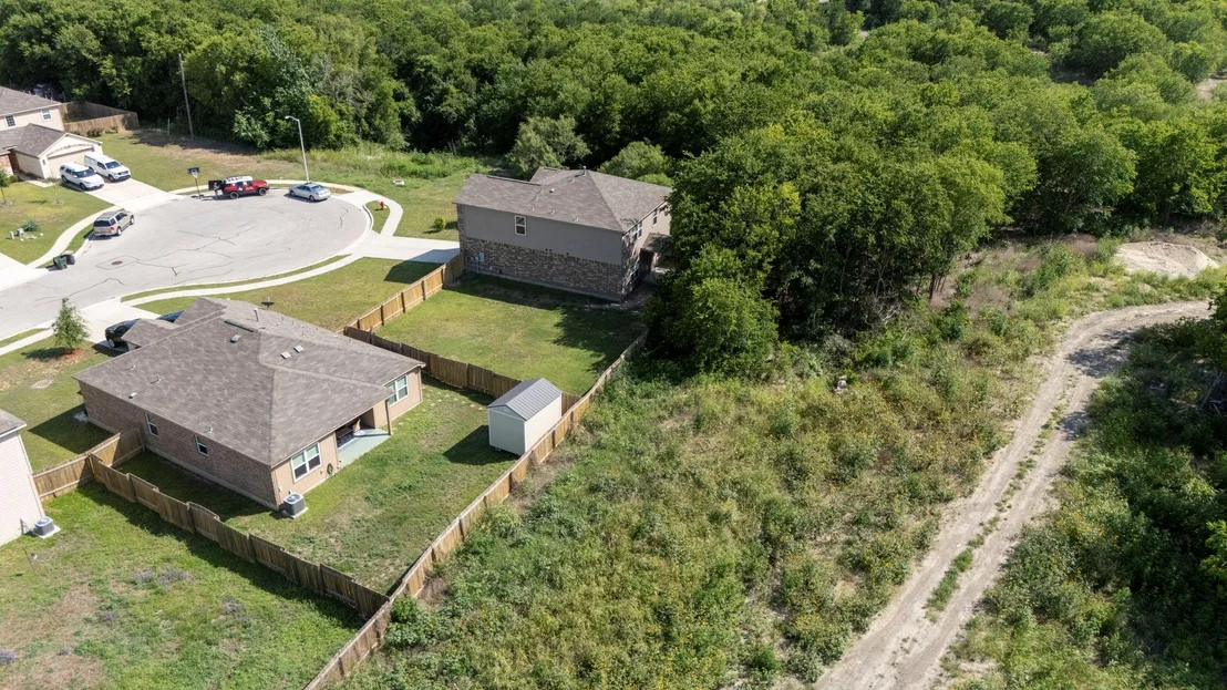 Photo of 1698 Violet LN