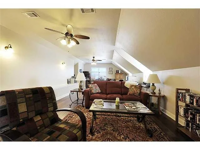 Photo of 644 Newport DR