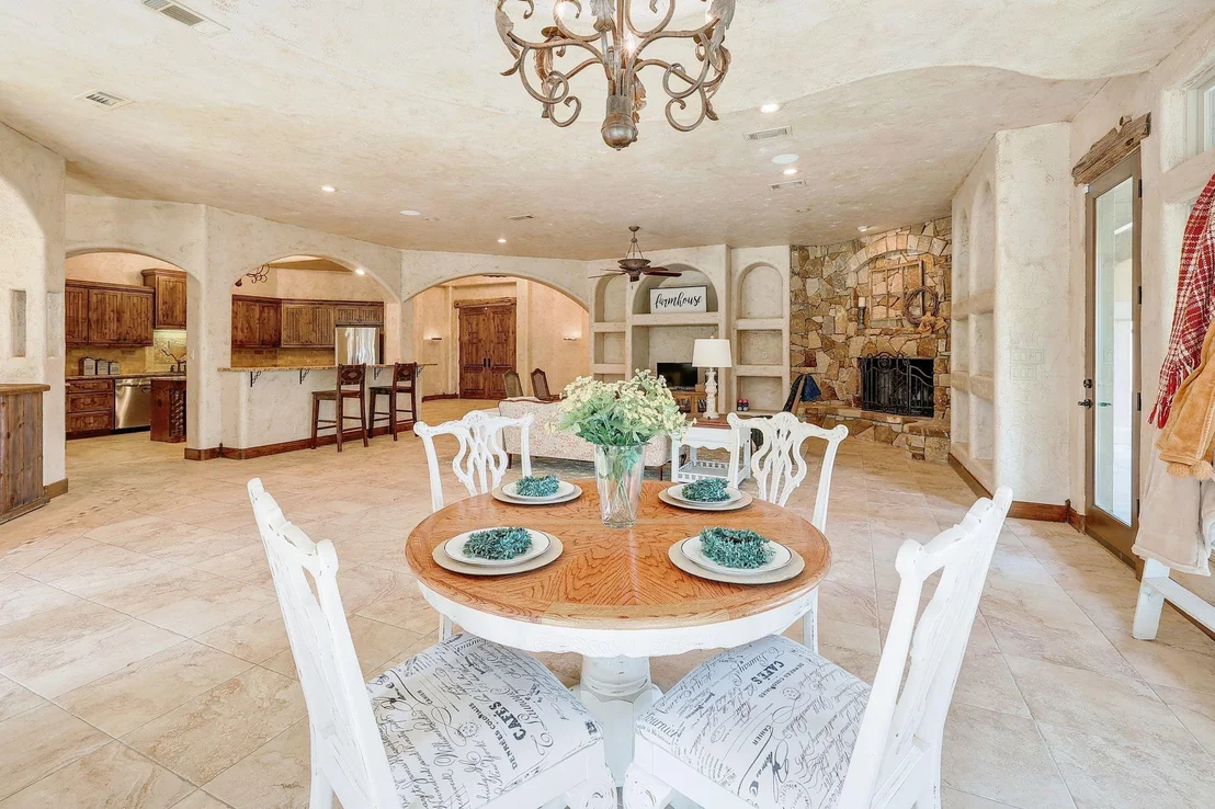 Photo of 1120 Redbird RD