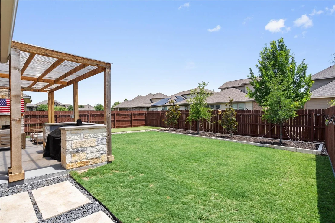 Photo of 705 Hereford LOOP