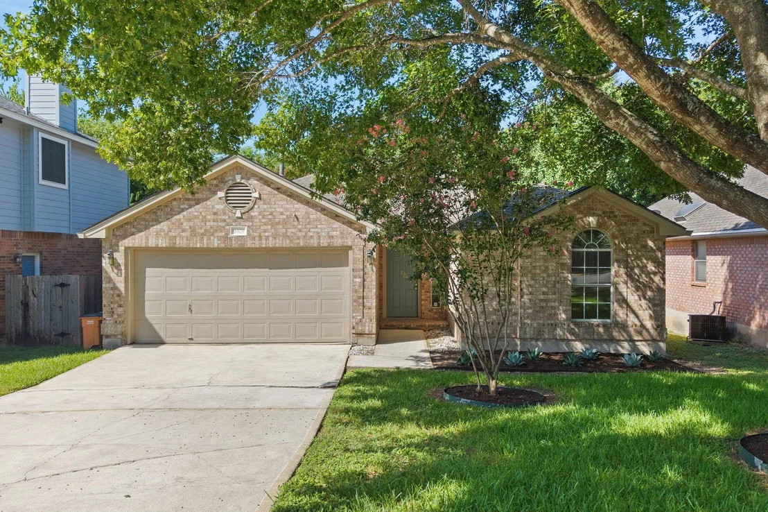 Photo of 1005 Briargate DR